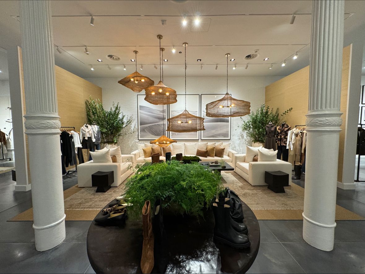 Banana Republic blends fashion and furniture on Broadway NYC: September 2023