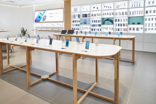 Huawei's 'experience store' format, Budapest, March 2019
